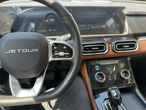 Jetour  X70 PLUS 2025 Luxury Edition 7 places 