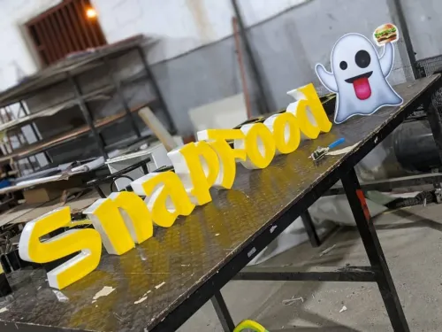 Fabrication panneaux publicitaires et lettres lumineuse 