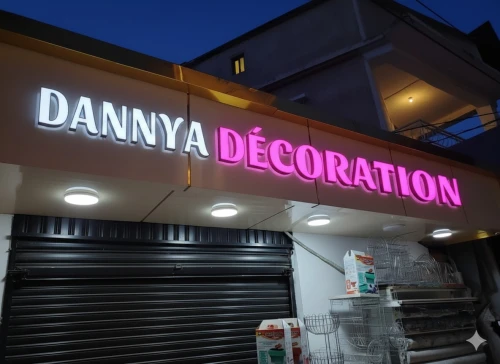 fabrication plaque publicitaire et lettres 3D lumineuse