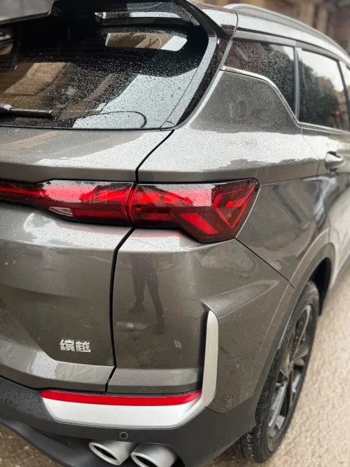 Geely Coolray 2025 Brek