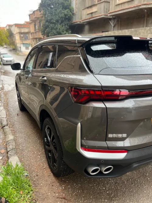 Geely Coolray 2025 Brek
