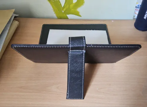 Pochette avec clavier pour tablettes 6" jusqu'à 8.4" Universel