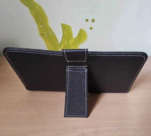 Pochette avec clavier pour tablettes 6" jusqu'à 8.4" Universel