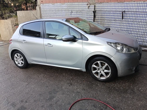 Peugeot 208 2015 Access Facelift