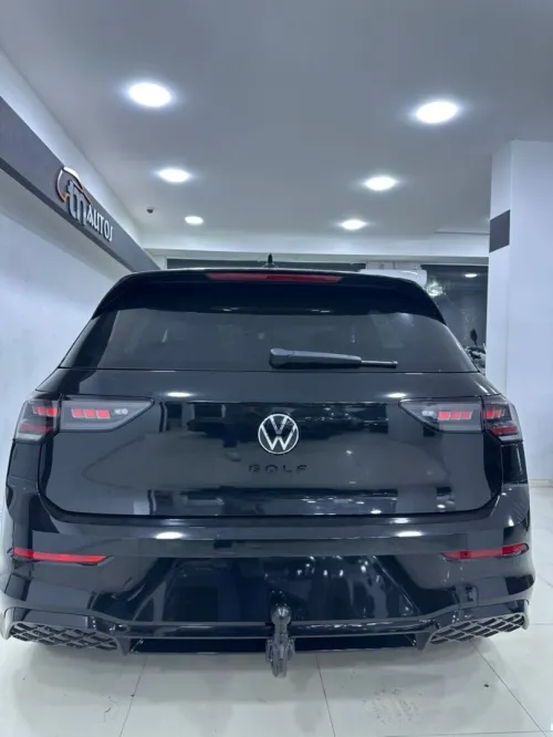 Volkswagen Golf 8 2025 R-Line