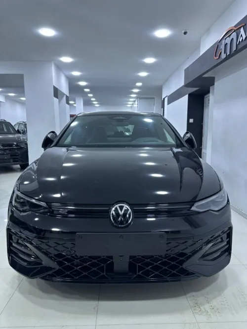 Volkswagen Golf 8 2025 R-Line