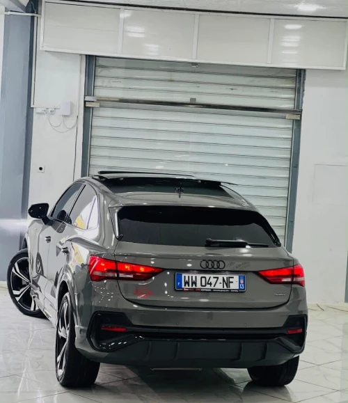 Audi Q3 2022 Q3
