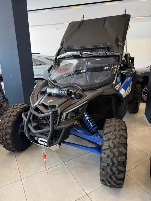 Canam Maverick 2023