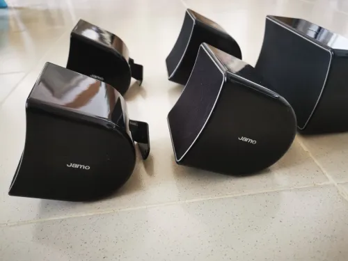 Baffles home cinéma jamo 2 voixs 100 wats l'unité 