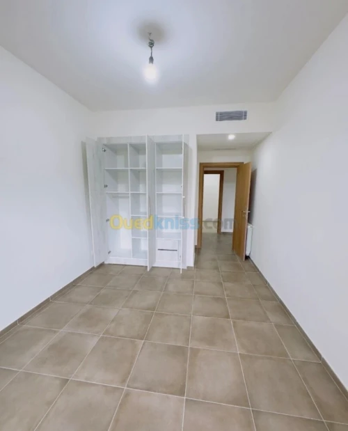 Location Appartement F3 Alger Dely brahim