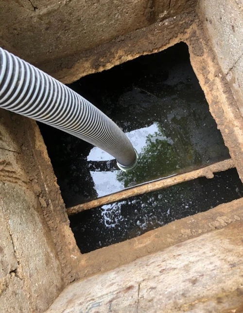 Service Nettoyage Debouchage canalisation et curage Vidange de Fosse et Cave Vidange 