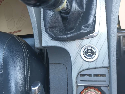 Ford Focus 5 portes 2011 
