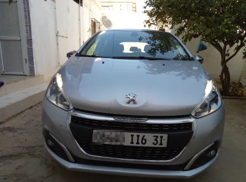 Peugeot 208 2016 Allure Facelift