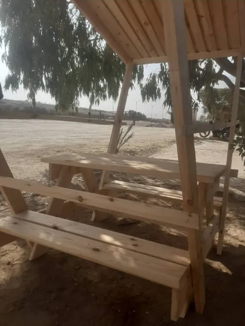 Table pergola de jardin et espace vert 