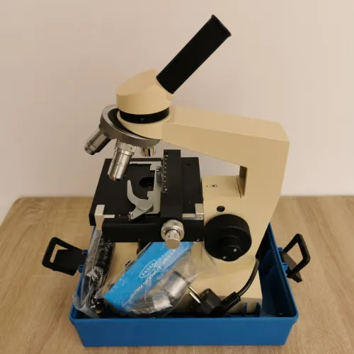 Microscope 