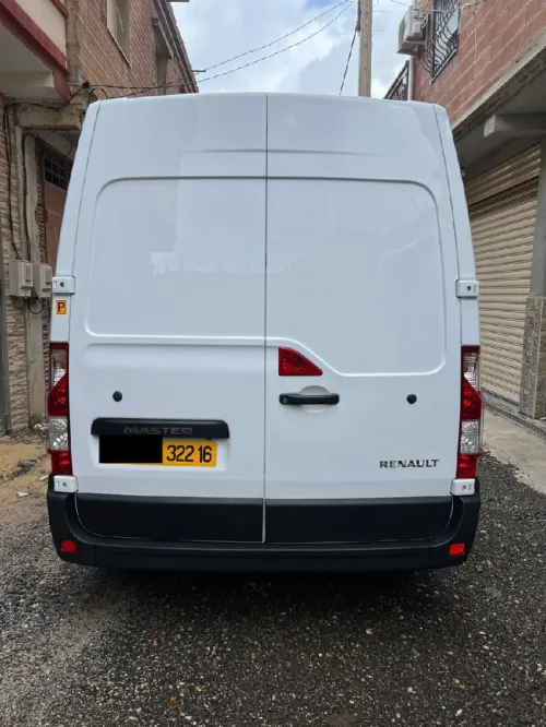 Renault Master 2022 Châssis Moyen