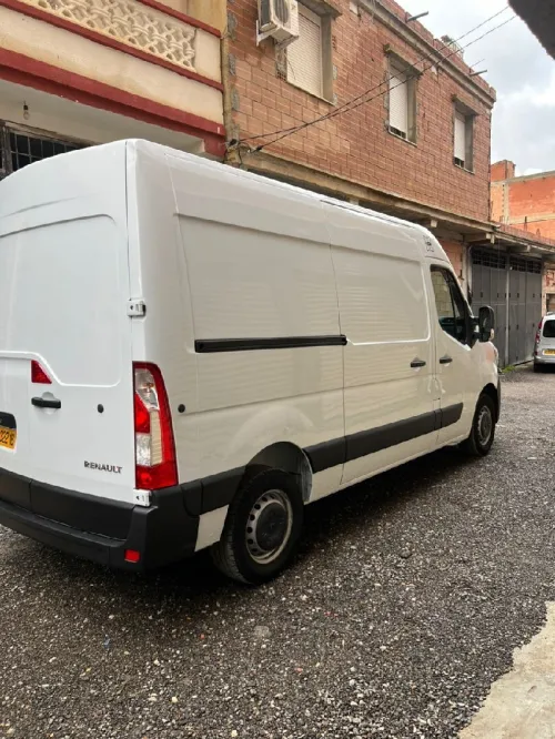 Renault Master 2022 Châssis Moyen