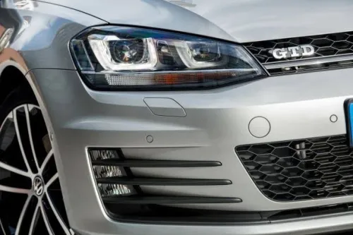Parchoc avant GOLF 7 GTI GTD 