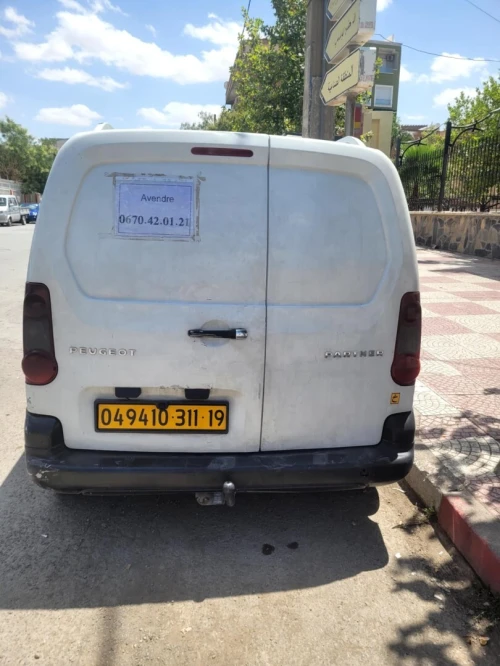 Peugeot B9 2011 2011