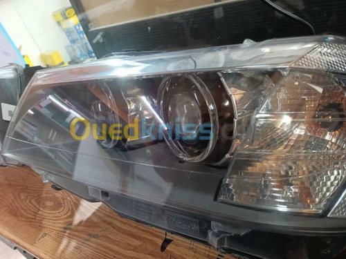 Phare BMW, X3