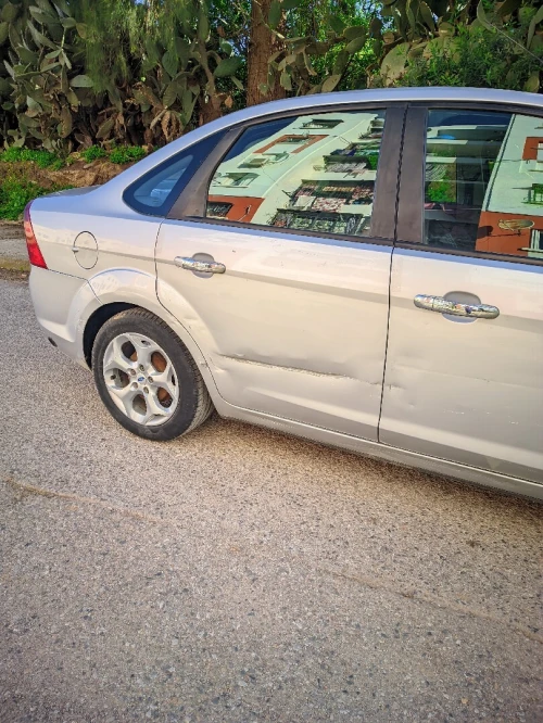 Ford Focus 4 portes 2012 Focus 4 portes