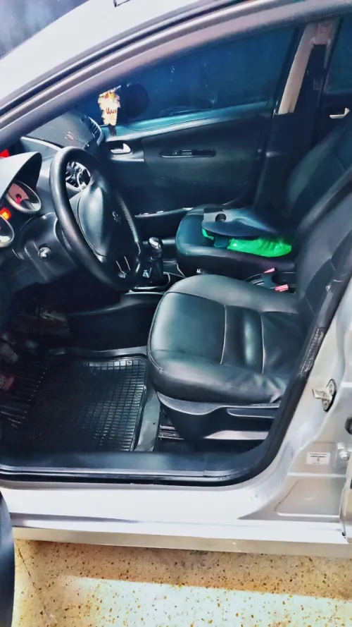 Peugeot 207 2011 207