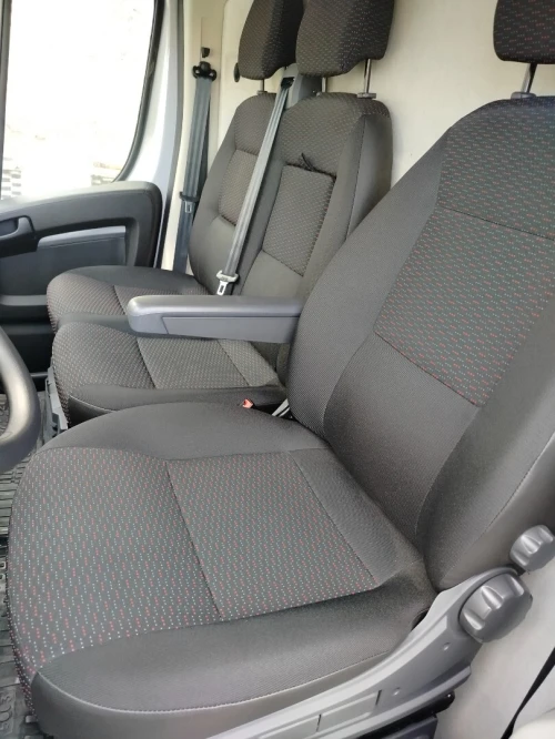 Fiat Ducato 2024 L2H2 (Deux panneaux)