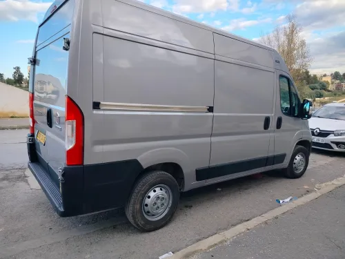 Fiat Ducato 2024 L2 H2 (deux panneaux)