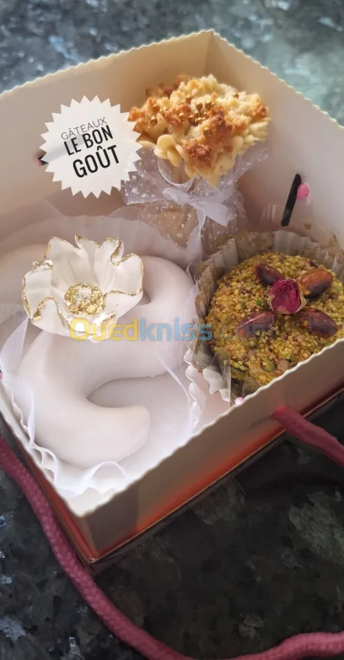 Gâteaux le bon goût حلويات الذوق الرفيع
