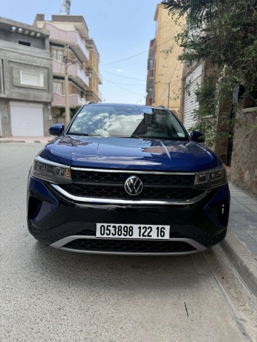 Volkswagen Taos 2022 Se black 4 motion