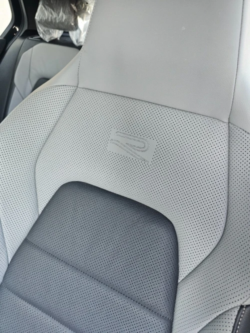 Volkswagen Golf 8.5 pro 2025 R-line