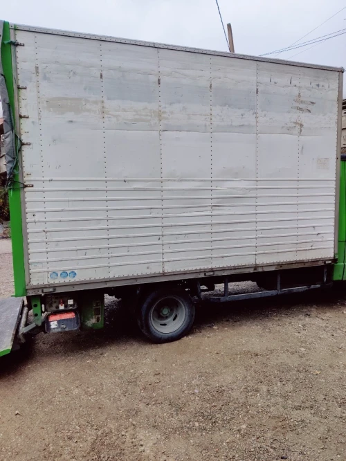 Container Container 