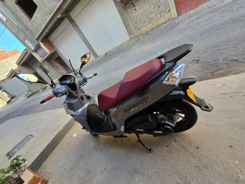 Sym ST 2024