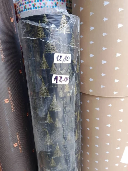 Papier cadeau en rouleau et en KG