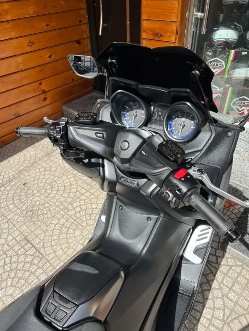 Yamaha Tmax 560 2022