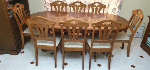 Salle à manger 8 chaises en hêtre