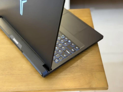 LENOVO LEGION R9000P/RYZEN 9-8945HX/32GO DDR5/1TERA SSD/RTX 5070 8GB/16.1 POUCE 2.5K 240HZ