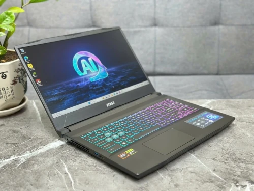 MSI KATANA A15 AI B8VF/RYZEN 7-8845HS/32GB DDR5/1TR SSD/RTX 4060  08GB/15.6  2.5k QHD  IPS 165HZ 
