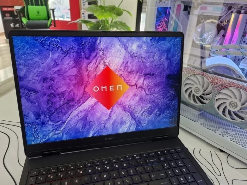 HP OMEN 16/INTEL I9-14900HX/16GB DDR5/1TB SSD/NVIDIA GEFORCE RTX 5070 8GB/16  POUCE 2.5k 240HZ