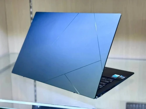 ASUS ZENBOOK 14  OLED/I7-1360P 5GHZ/RAM 16GB DDR5/1TB SSD/ECRAN 14 OLED 3K