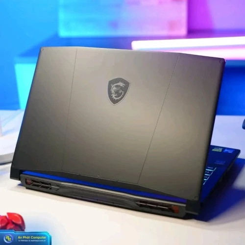 MSI KATANA 15HX  2025\INTEL I7-14650HX\ RAM 32GB DDR5 \ DISK 1TB SSD\NVIDIA  RTX 5070 8GB\ECRAN 15.6 POUCE 2.5k 165HZ