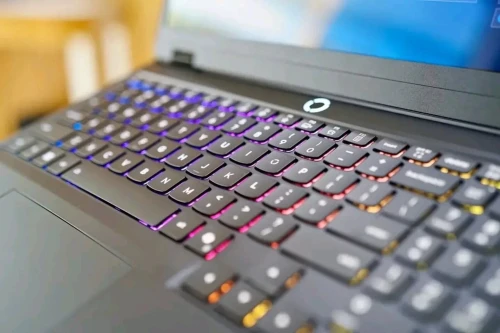 LENOVO LEGION 7/I9-14900HX/32GB DDR5/1024GB SSD/RTX 4070/ECRAN 16 2.5K 240HZ