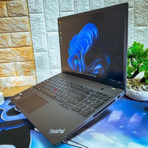  LENOVO THINKPAD T16 GEN 1/RYZN 7-6850H PRO 5GHZ/RAM 16GB DDR5 6400HZ/512GB SSD/ECRAN 16.1 POUCE