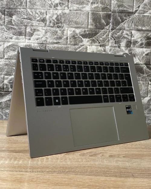 HP ELITEBOOK 1040 G9 X360 2in1/intel I7 -1255 evo/ ram 16 DDR 5/disk 512  nvme/14 pouce x360 tactile
