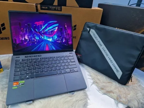 ASUS ROG ZEPHYRUS G14/AMD RYZEN 9-7940HS/32GB DDR5/1024gb ssd/RTX 4060 8GB/14.5  POUCE 3K OLED 120HZ