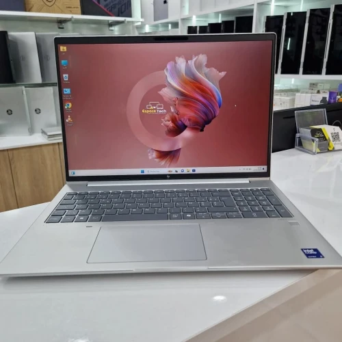 HP ELITEBOOK 660 G11/ULTRA 5 135 VPRO/RAM 16GB/512GB SSD/ECRAN 16 AZERTY 