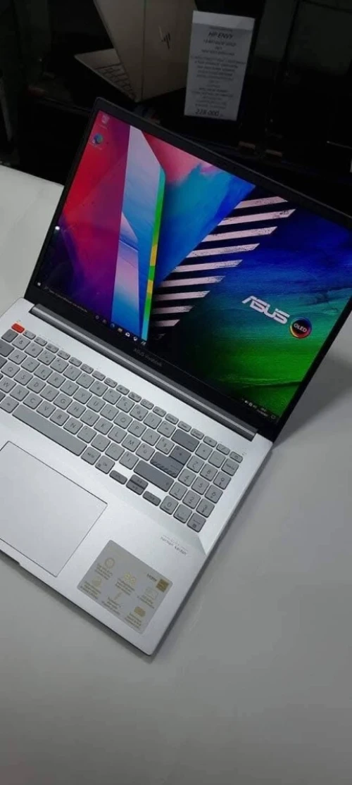  Asus vivobook PRO 16X OLED/INTEL I7-11370H/16GB DDR4/1TB ssd/NVIDIA RTX 3050 4GB/16.1 POUCE 4K OLED