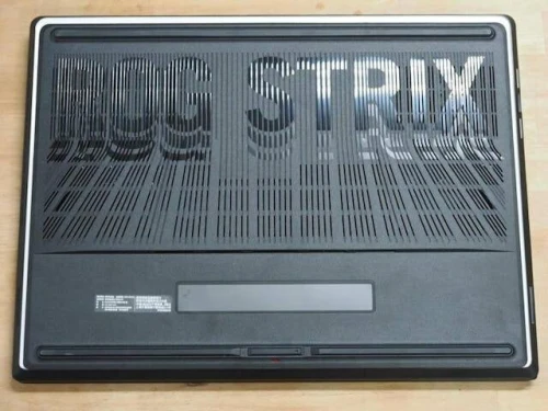 ASUS ROG STRIX SCAR 18 G835LX-XS98/ULTRA 9-275HX/32GB/2TB  SSD/NVIDIA RTX 5080 16GB/18" 240HZ