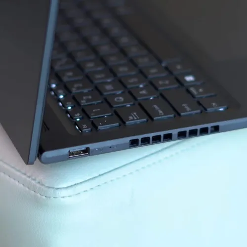 Asus vivobook X1605V/INTEL I5-13500H/16 GO DDR4/512 gb ssd//16  pouce fullhd+
