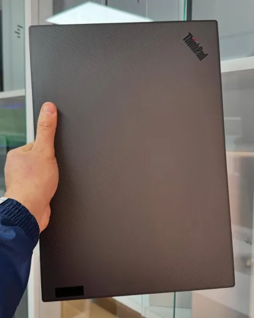 LENOVO THINKPAD P1 GEN 6/ intel I7 -13700H/32gb ddr5/1024gb ssd/QUADRO RTX A2000 ADA 8GB/16.1 2k 